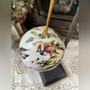 Victoria Floris London Bone China Pomander Exotic Birds